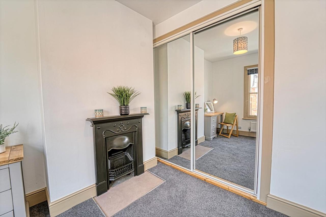 Host & Stay - Upper Tything Apartment Worcester Extérieur photo